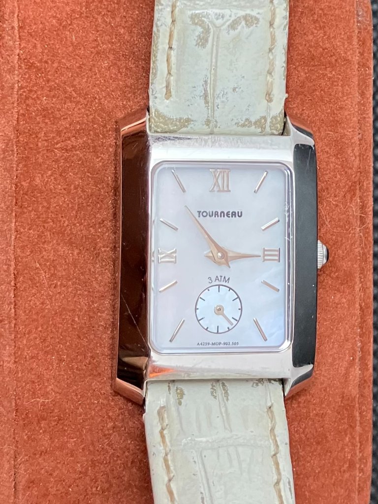 Vintage Womens Tourneau Watch With Mother Of Pearl Face